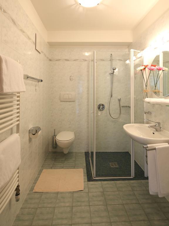 Residence Rose San Candido Kültér fotó