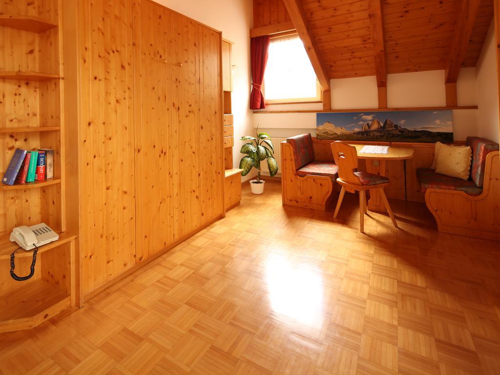 Residence Rose San Candido Kültér fotó